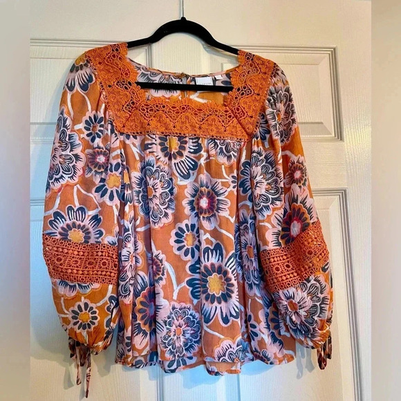 Zac and Rachel floral top with crochet accents. Size Small - Picture 1 of 7